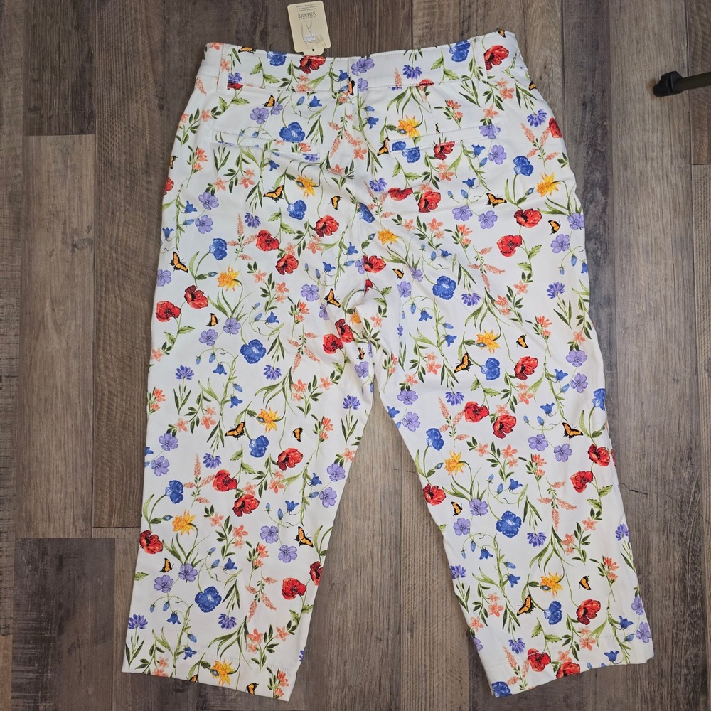 St Johns Bay Floral Capri Pants Womens 8 White Multi Butterfly Tummy Control NWT - Picture 8 of 16